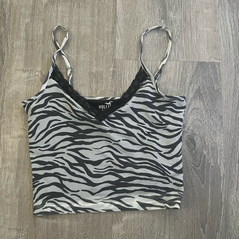Hollister Zebra tank 🦓